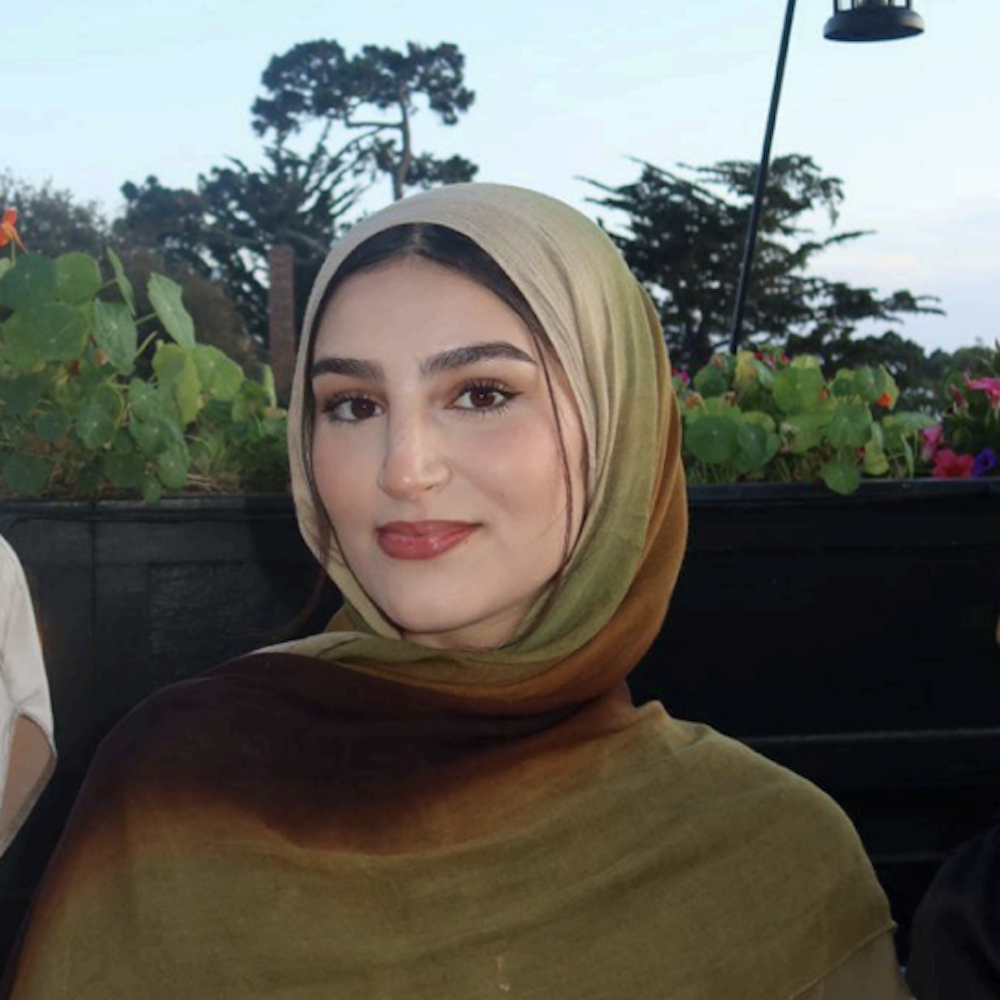 Norya Arsala Headshot